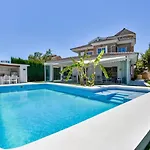 Guzman - Senieta Villa