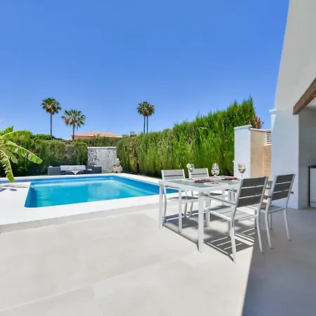 Guzman - Senieta فيلة كاليبي