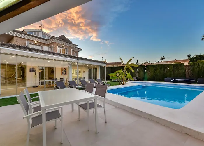 Guzman - Senieta Villa *