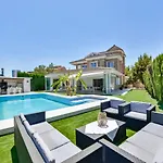 Guzman - Senieta Villa *
