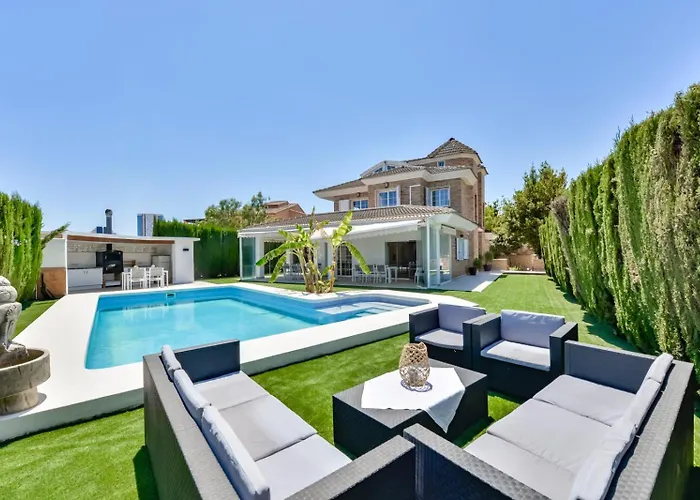 Guzman - Senieta Villa *